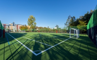 Wielofunkcyjne boisko sportowe przy ul. Arki Bożka (1)