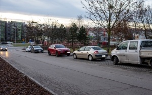 Nowe miejsca postojowe na osiedlu gen. Ziętka (8)